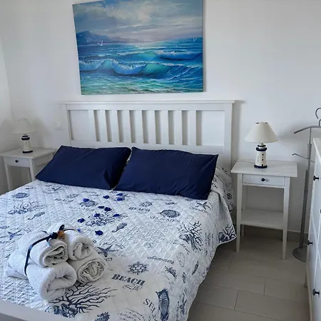 Apartment In Marchesana Mit Terrasse, Grill Und Garten Terme Vigliatore